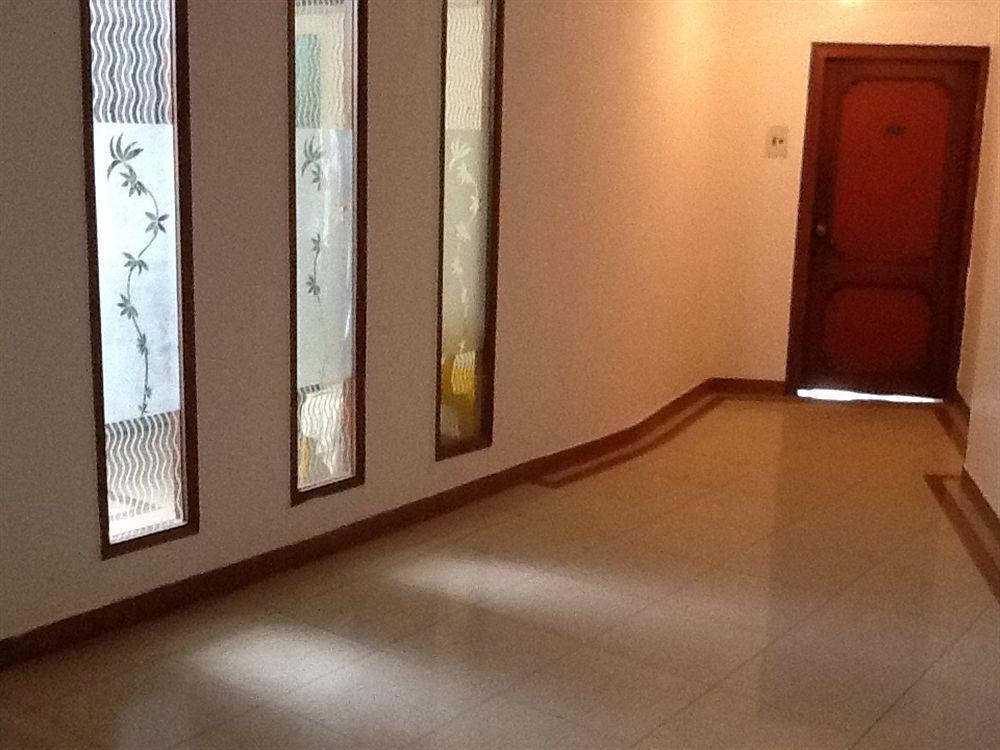 Hotel Kanishka Phg Бангалор Екстериор снимка